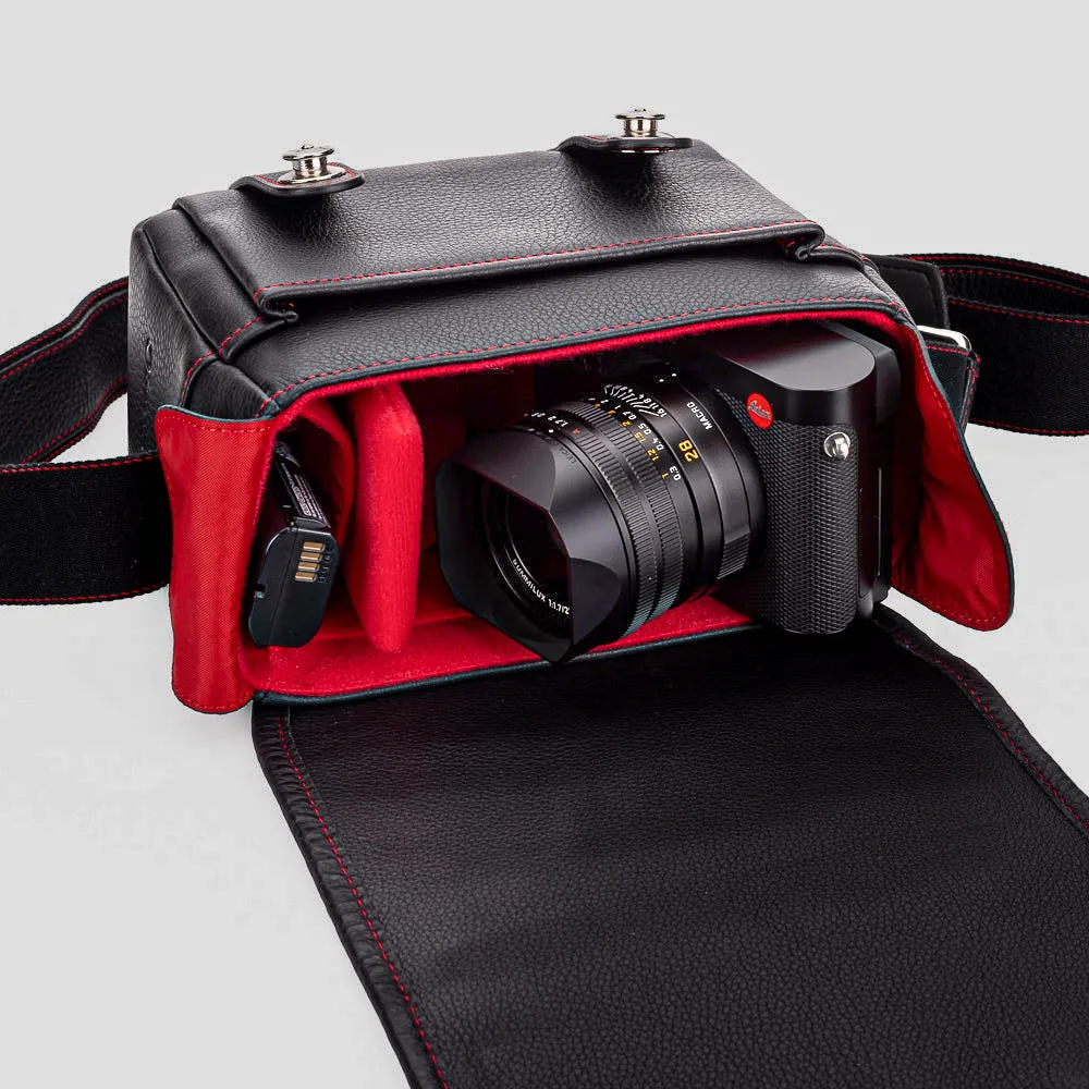 Oberwerth ‘Phil’ Leather Camera Bag - Black with Red Stitching