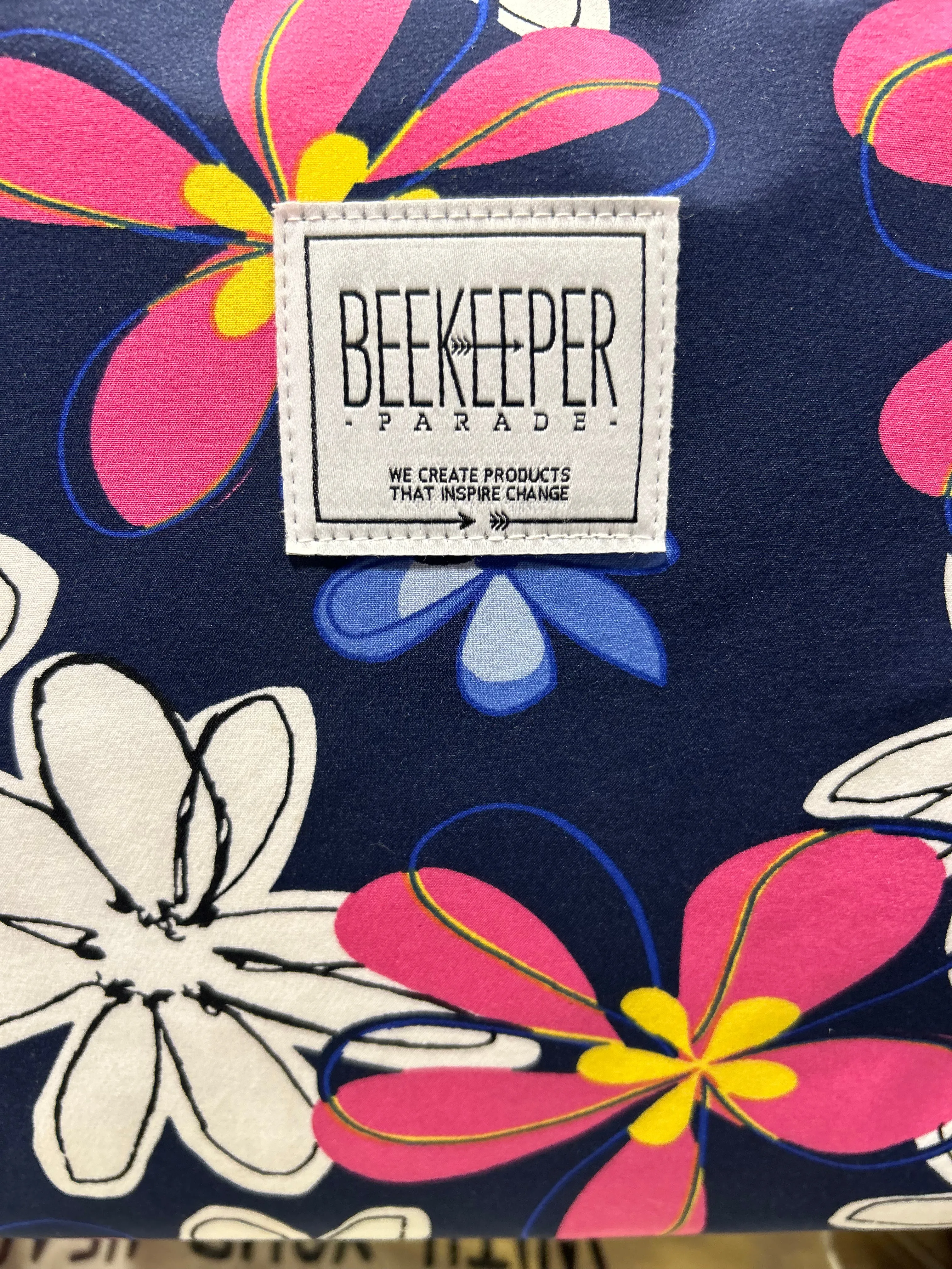 The Day Bloom 💐 Large BeeKeeper Weekender (Masterpiece)