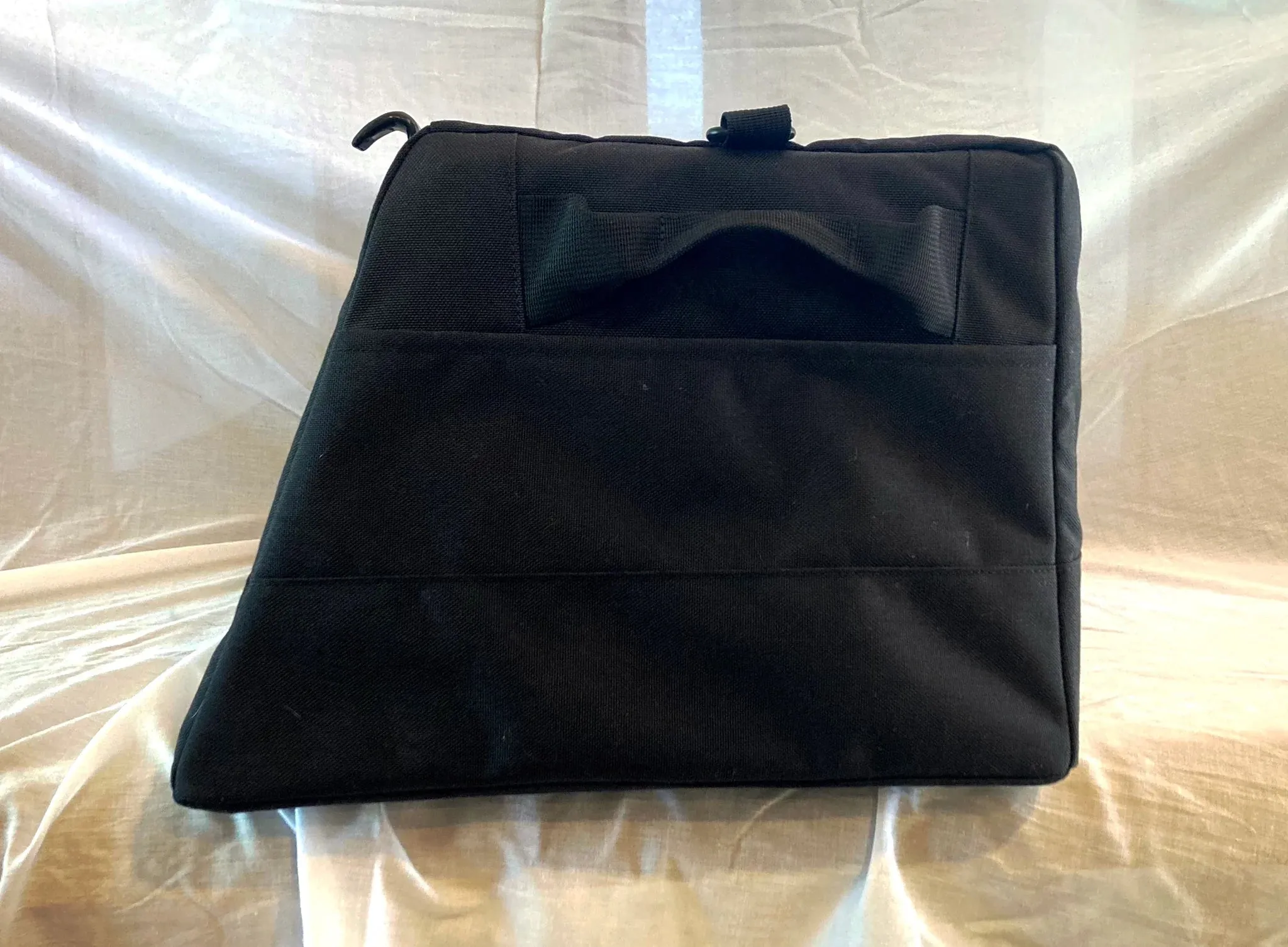 Van Wife 24" Hanging Bag