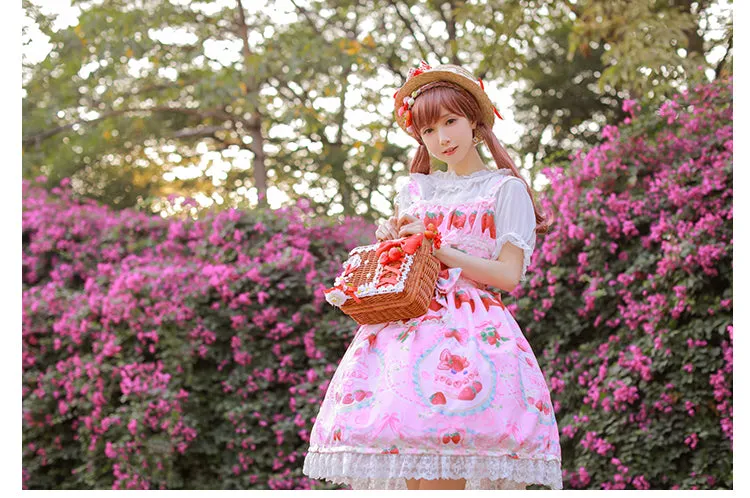 Wicker Strawberry Purse