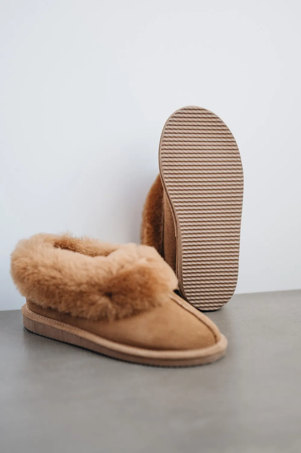 Women's Sheepskin Slippers | RUBY