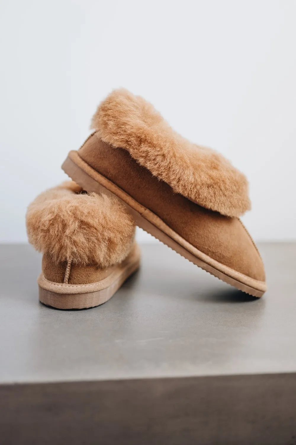 Women's Sheepskin Slippers | RUBY