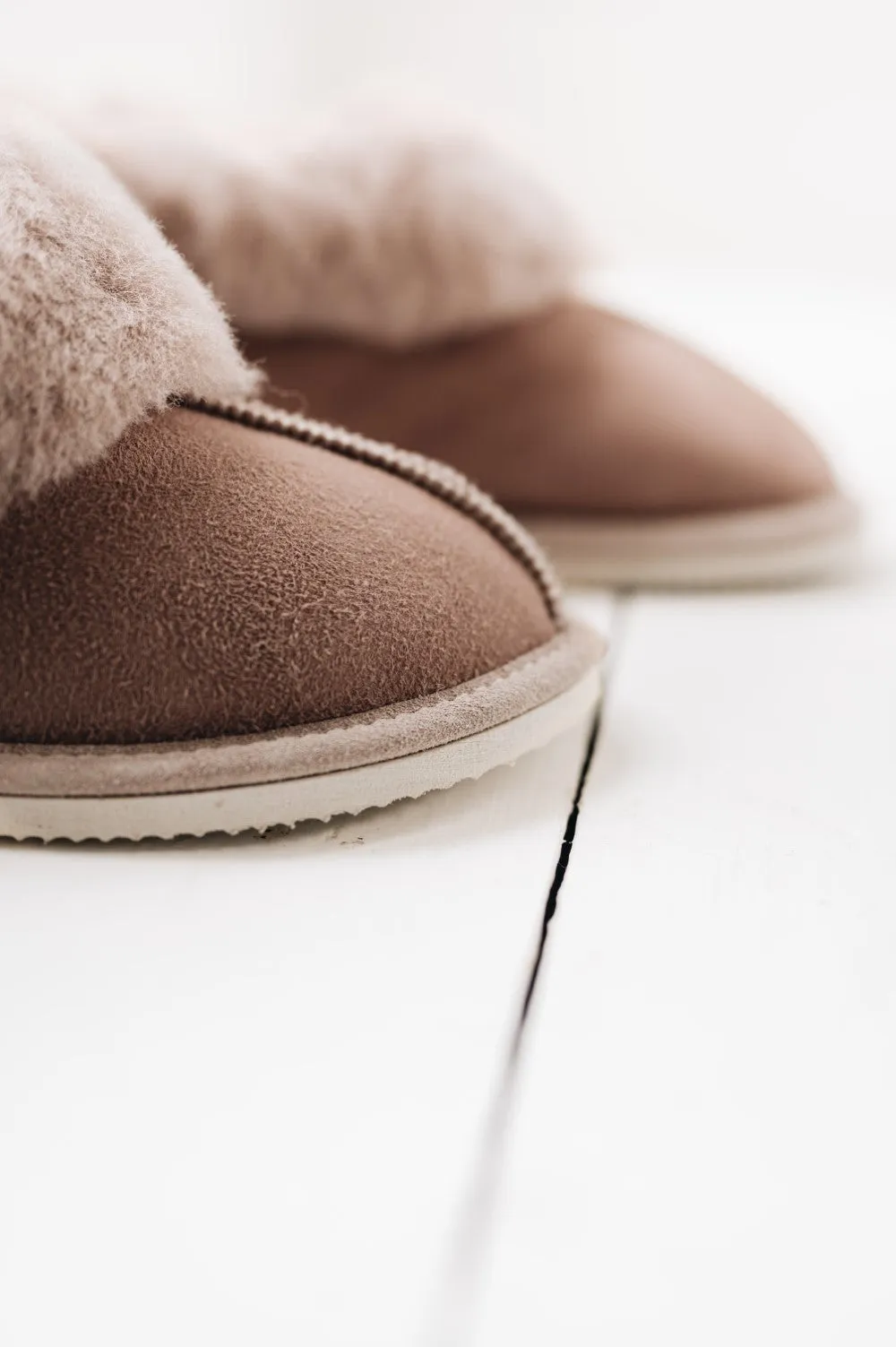 Women's Sheepskin Slippers | RUBY