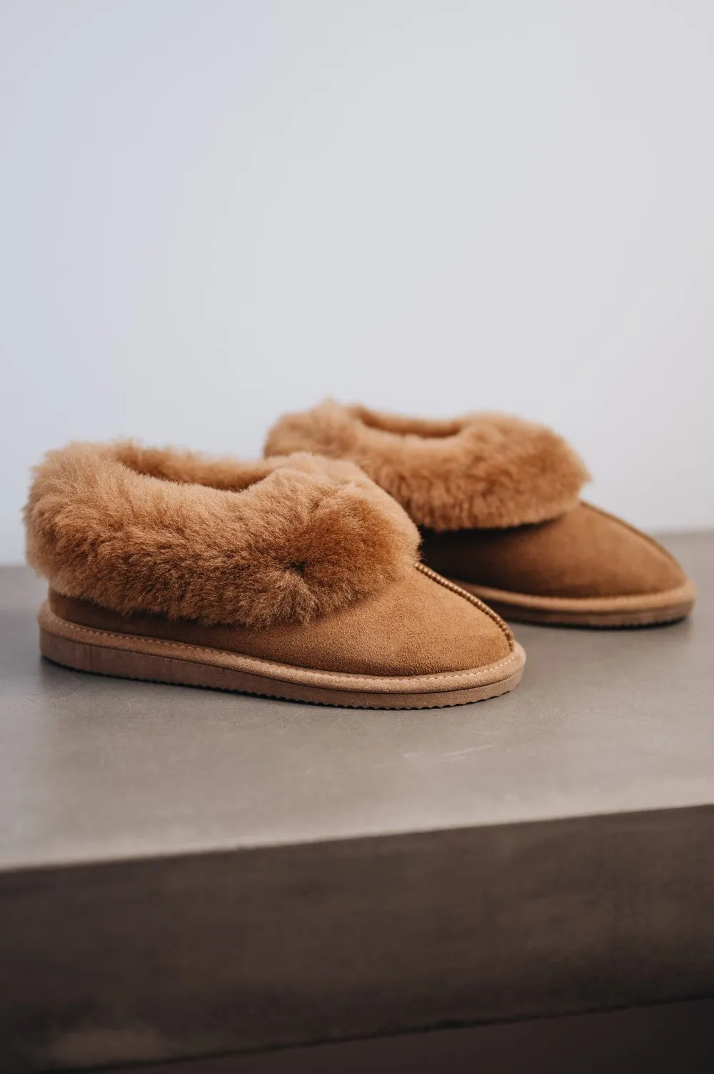 Women's Sheepskin Slippers | RUBY