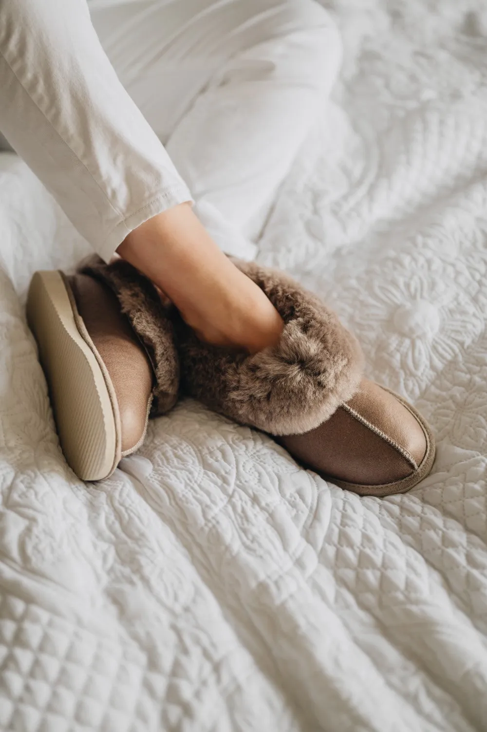 Women's Sheepskin Slippers | RUBY